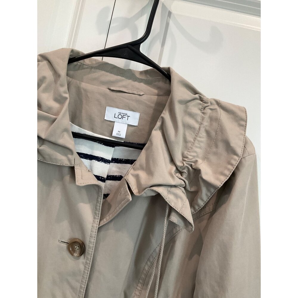 Ann Taylor LOFT Khaki Women's jacket size Medium - Picture 4 of 8